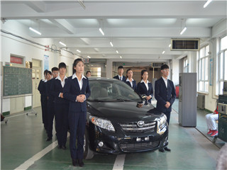 汽車(chē)學(xué)院成功舉辦第十三屆汽車(chē)營(yíng)銷(xiāo)大賽
